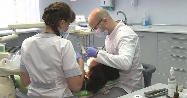 stomatologija-Kieva-Stomatologija-Bazalnoj-implantacii-zubov-foto-2 stomatologija-Kieva-Stomatologija-Bazalnoj-implantacii-zubov-foto-2
