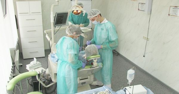 stomatologija-Kieva-Stomatologija-Bazalnoj-implantacii-zubov-foto-3 stomatologija-Kieva-Stomatologija-Bazalnoj-implantacii-zubov-foto-3