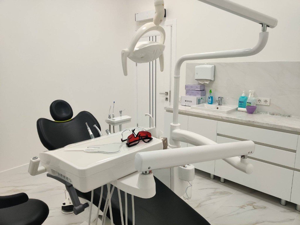stomatologija-kieva-absolut-clinic-foto-2